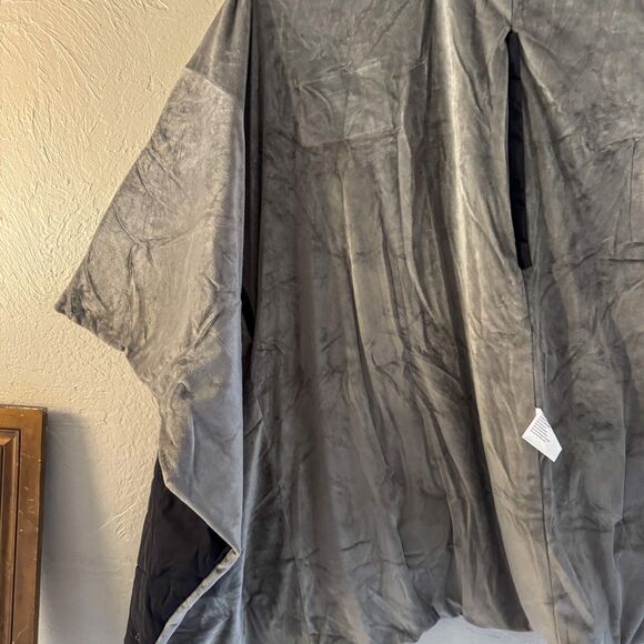 JYK Reversible Travel Poncho Blanket Football Season 22 inches x 57 inches - Picture 9 of 12